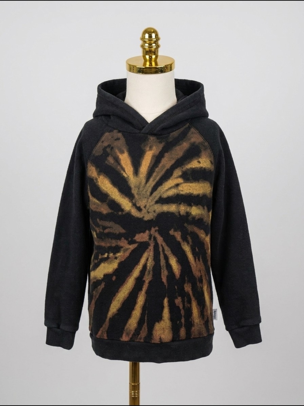 art‎ class Black Hoodie with Subtle Logo Tag